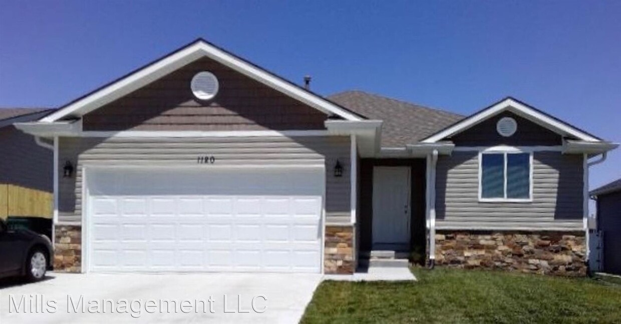 1120 Geranium Dr, Lincoln, NE 68521 House Rental in Lincoln, NE
