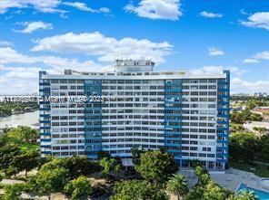 Foto del edificio - 7441 Wayne Ave