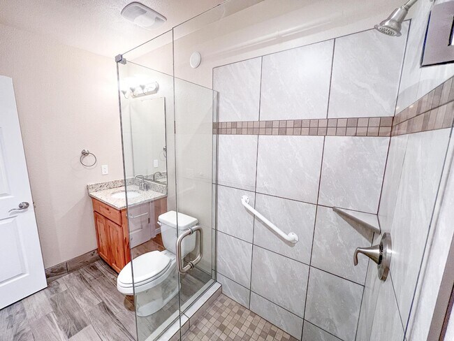 Foto del edificio - *Utilities Included* S108 Studio Apartment In Hildale