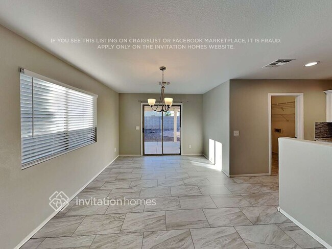 Foto del edificio - 1039 E Desert Moon Trail