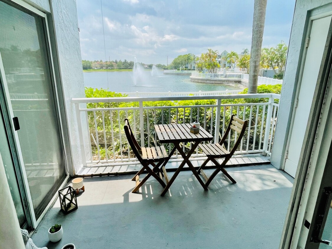 Foto principal - 8600 SW 212th St
