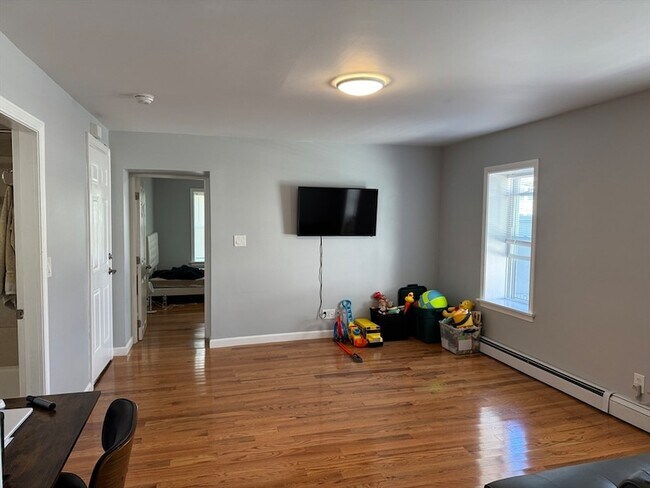Foto del edificio - 223 Trenton St