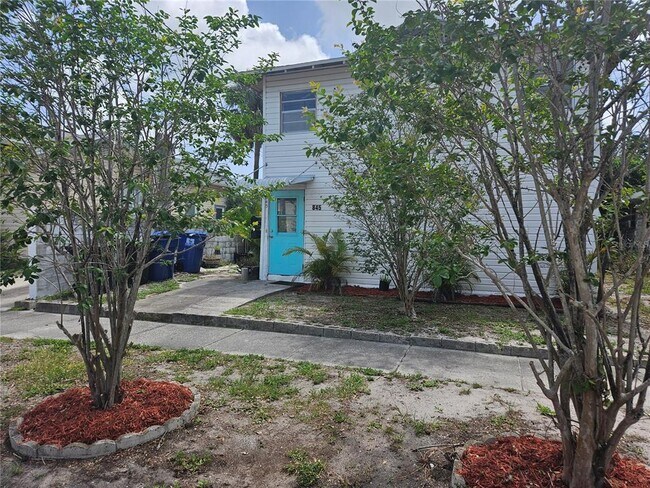 Foto del edificio - 845 17th St N