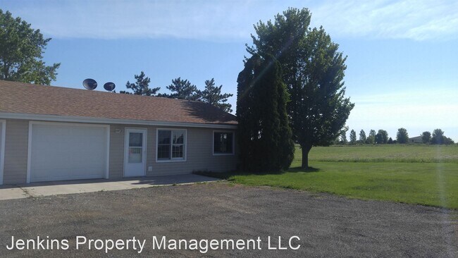 Building Photo - 2 br, 1 bath House - 990 Coulee Trail