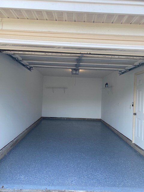 Foto del edificio - 225 Lawson Dr