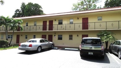 Building Photo - 1911 SW Palm City Rd