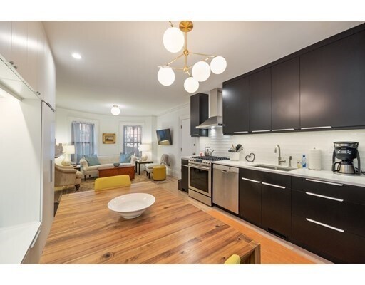 Foto principal - 127 W Newton St