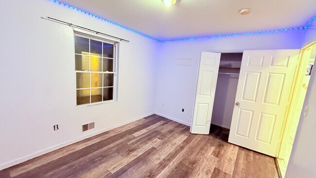 Foto del edificio - 710 Ocean Ave