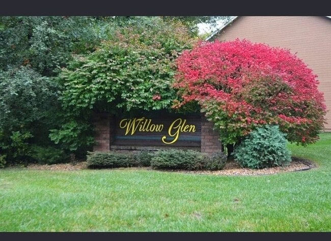 Building Photo - 5740 Willow Trail