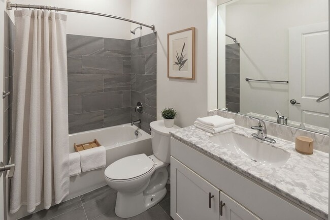 Building Photo - Bay Manor Apartments