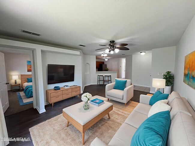 Building Photo - 1815 Green Springs Cir