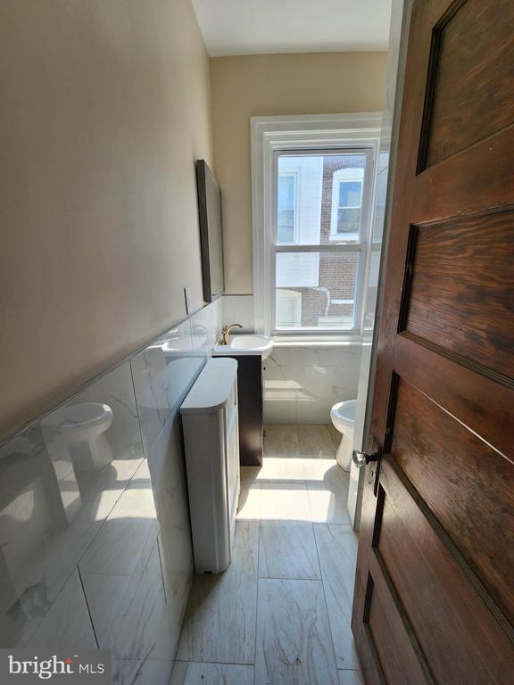 Foto del edificio - 419 W Grange Ave