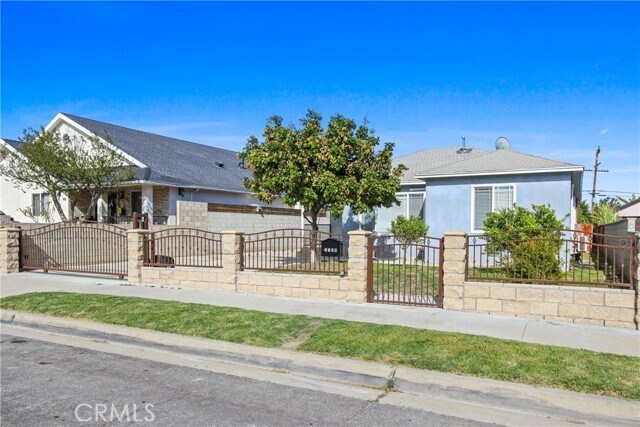 Foto del edificio - 3726 Ellis Ln