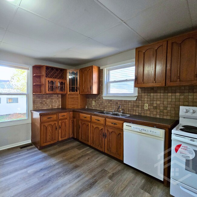 Photo du bâtiment - 2-Bedroom Unit in Tillsonburg!!
