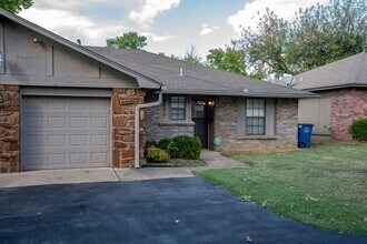 Building Photo - 2435 E 55th Ct