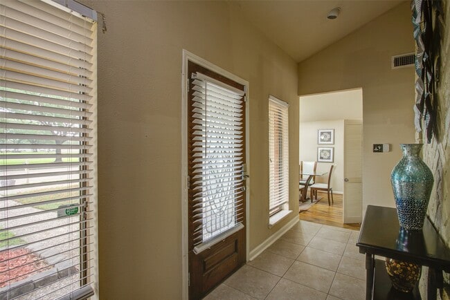 Foto del edificio - 6614 Winkleman Rd