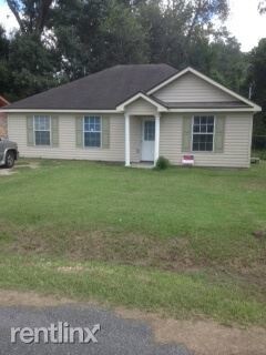 Primary Photo - 3 br, 2 bath House - 140 tournoir st