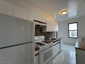 Building Photo - 36-14 165th St