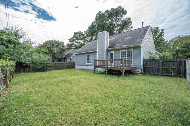 Building Photo - 2204 Quail View Trail