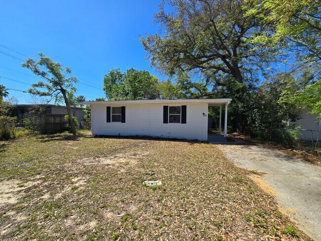 Photo - Cozy 2-bedroom, 1-bath home in Daytona Beach