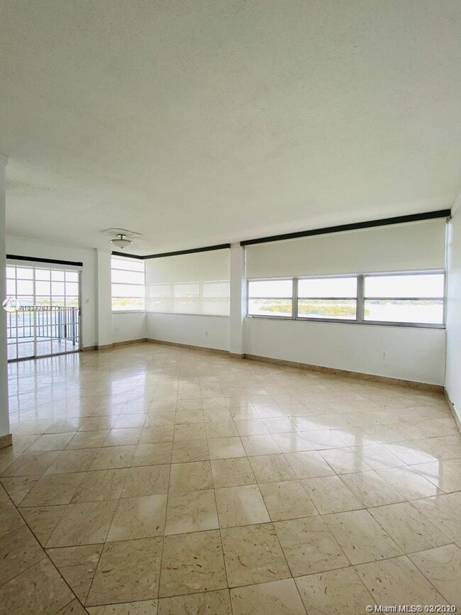 Building Photo - 11930 N Bayshore Dr  803 North Miami Fl 33181