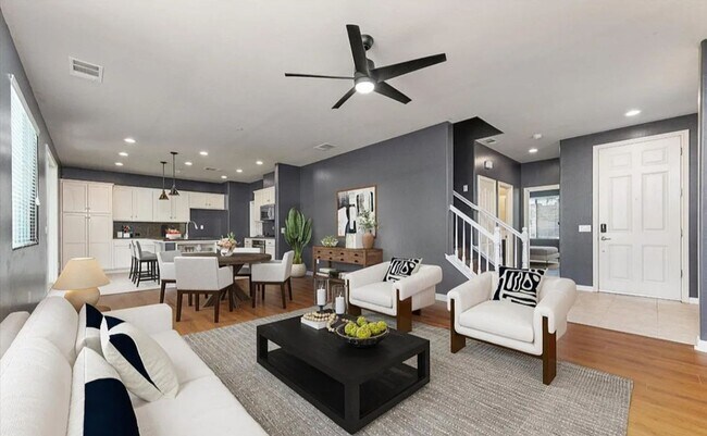 Building Photo - Adorable Home For Rent