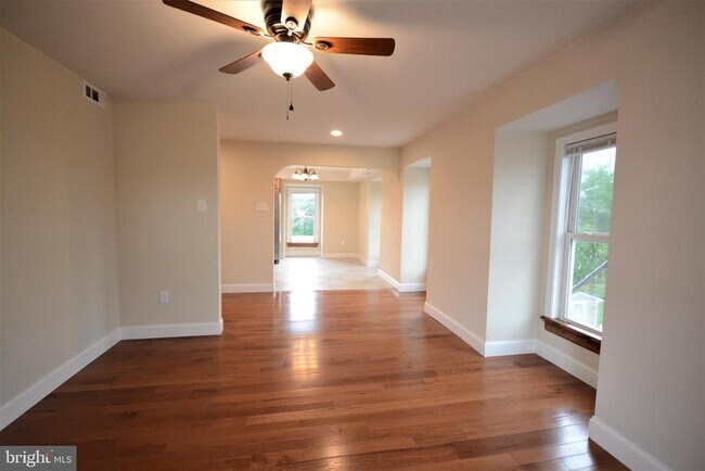 Foto del edificio - 12439 Old Frederick Rd