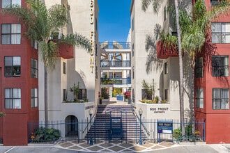 Building Photo - 600 Front Apartments