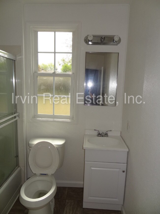 Building Photo - 37 Alvarado Ave