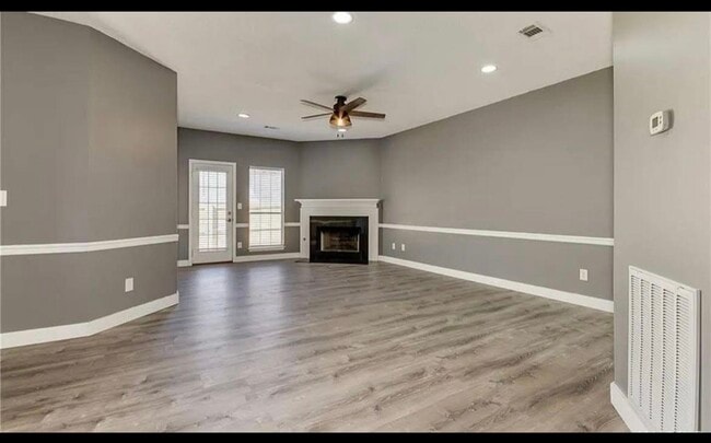Building Photo - 13 Thornbury