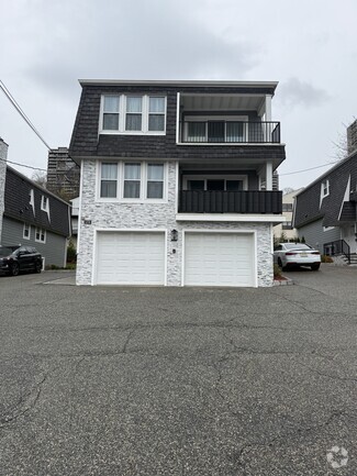 Building Photo - 1276 River Rd