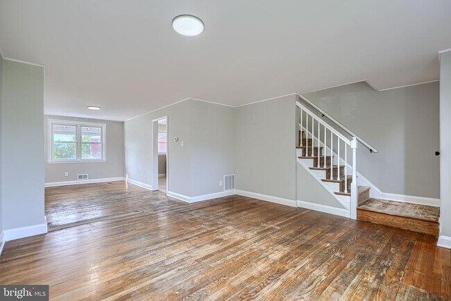Building Photo - 1207 Dalton Rd