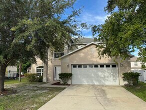 Building Photo - 527 Bristol Cir