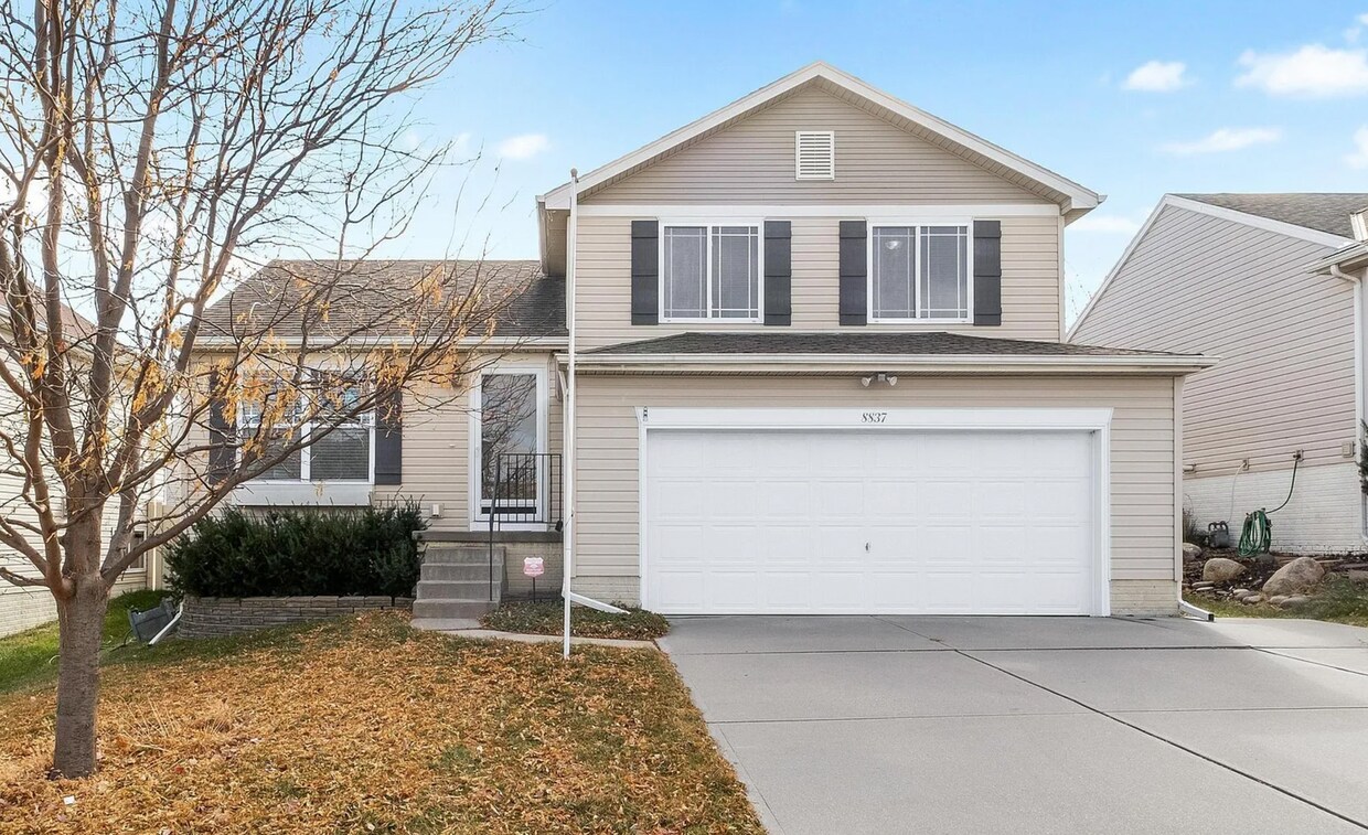 8837 Quest St, Omaha, NE 68122 House Rental in Omaha, NE