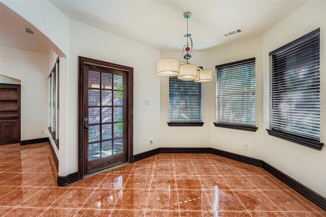 Foto del edificio - 10901 Parkfield Dr