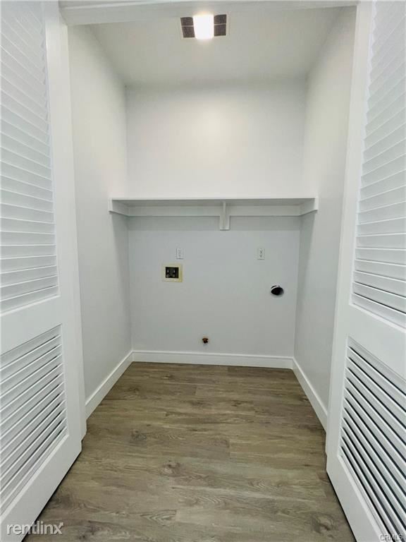 Building Photo - 3 br, 2 bath Duplex - 226 N Broadmoor Ave