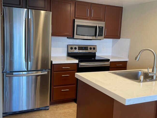 Building Photo - 43376 Cook St