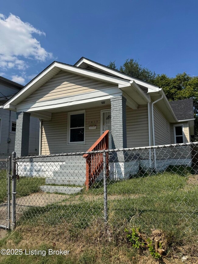 Building Photo - 1815 Wilson Ave
