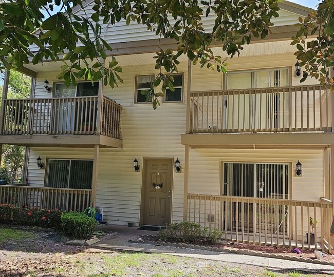 Quaint Townhome - Quaint Townhome