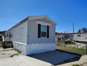 Building Photo - 215 Hazeldeane Dr