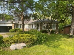 Building Photo - 2631 Bayview Ave