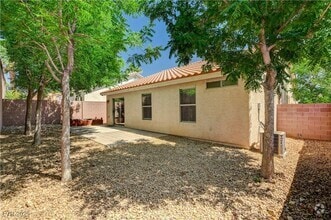 Building Photo - 9845 Lenox Crest Pl