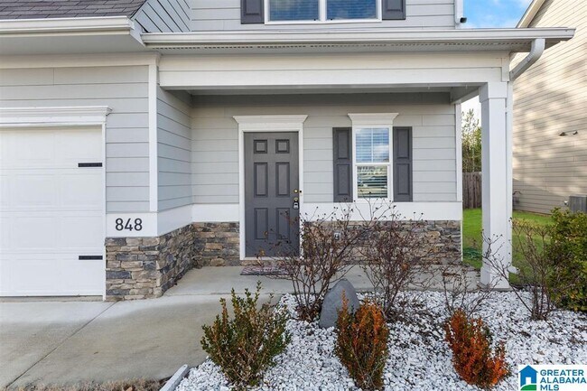 Foto del edificio - 848 Ridgeway Ave