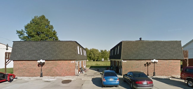 Building Photo - 408 E Poos Dr