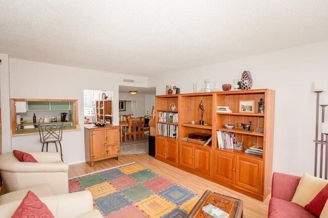 Building Photo - 1800 Lavaca St