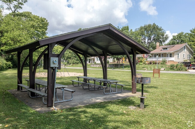 Have a picnic in this covered seating area in Dibblee Park in Valleyview.
