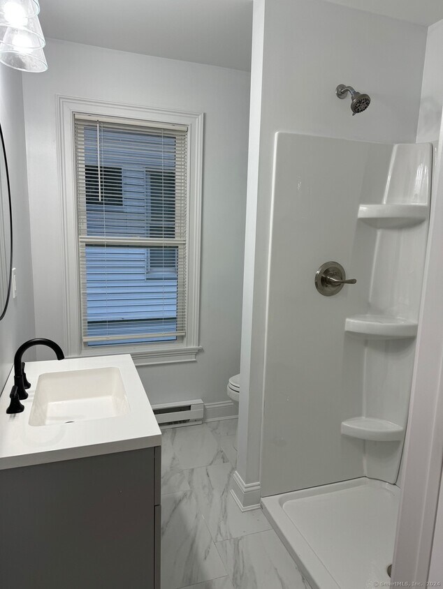 Primary Photo - 403 West St