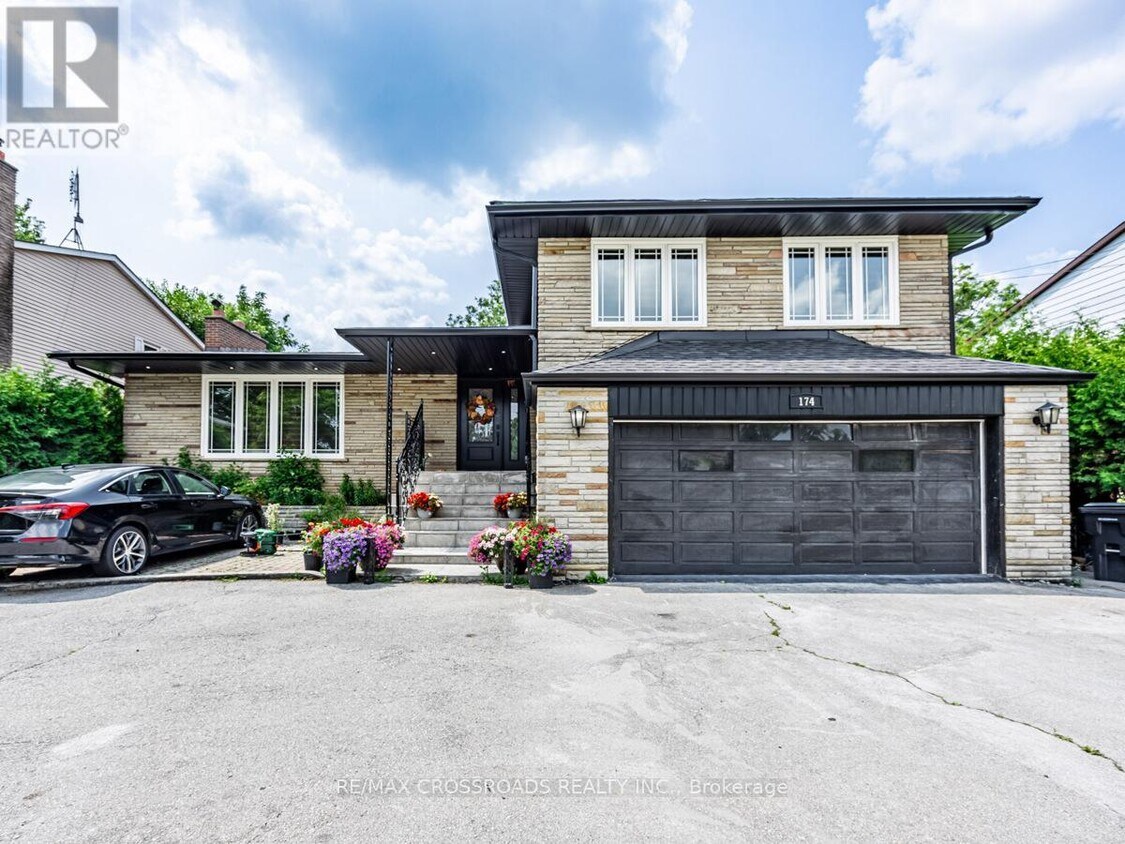 Primary Photo - 174 Bellamy Rd N