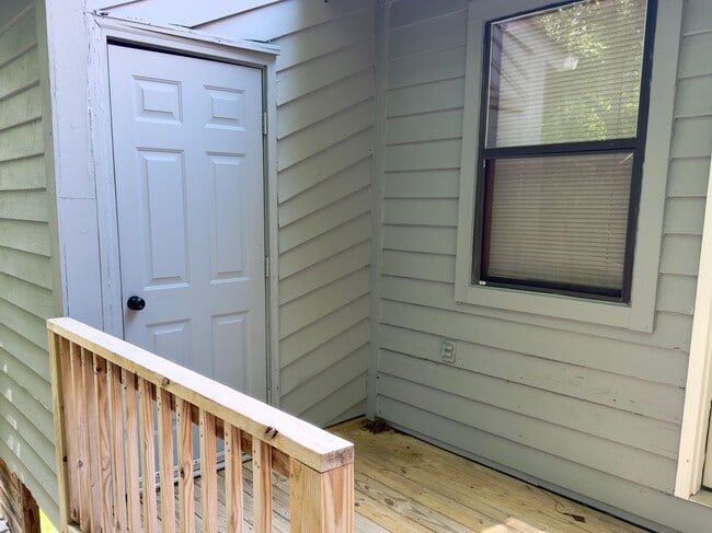 Photo - 2146 Charles St - #6 House