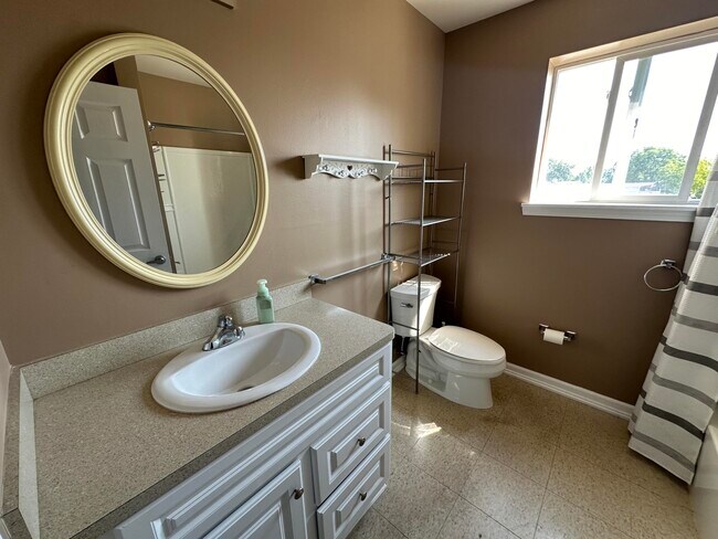 Foto del edificio - 2579 Union Lake Rd